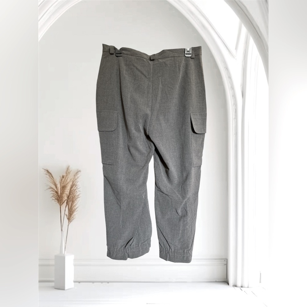 Mossimo Stretch Dressy Gray Cropped Cargo Pants. NWOT Size 10 - Picture 3 of 10